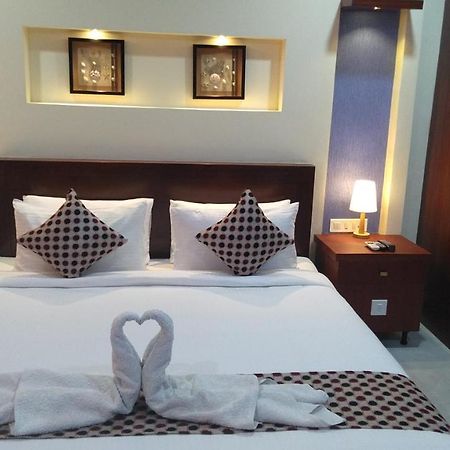 Rouba Residency Hotel Ponnāni 外观 照片