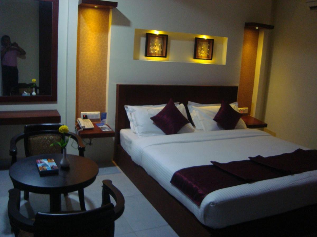 Rouba Residency Hotel Ponnāni 外观 照片
