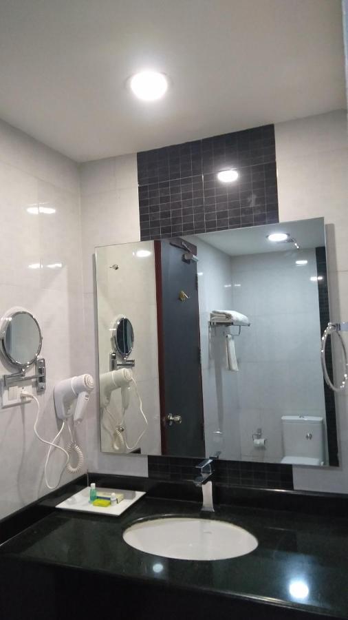 Rouba Residency Hotel Ponnāni 外观 照片